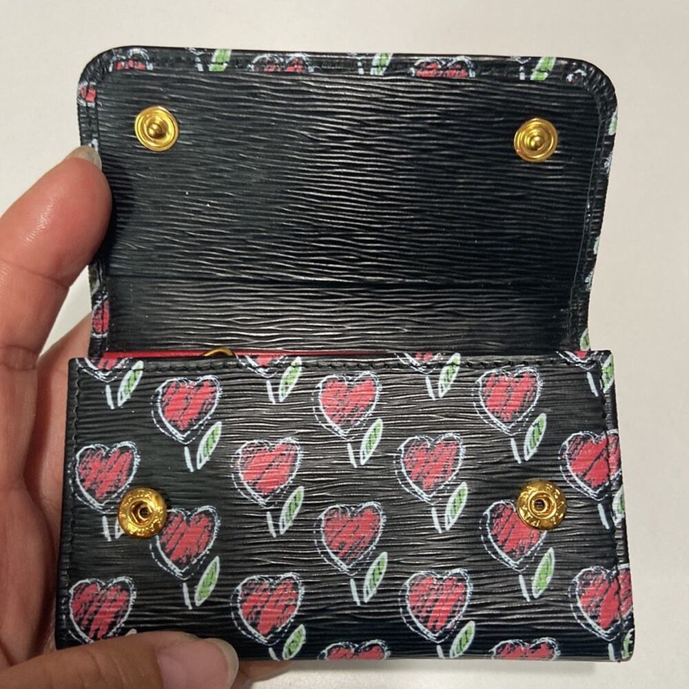 Authentic Prada Vitello Move Leather Heart Pattern Six Ring Tri-Fold Key Holder - Picture 4 of 10